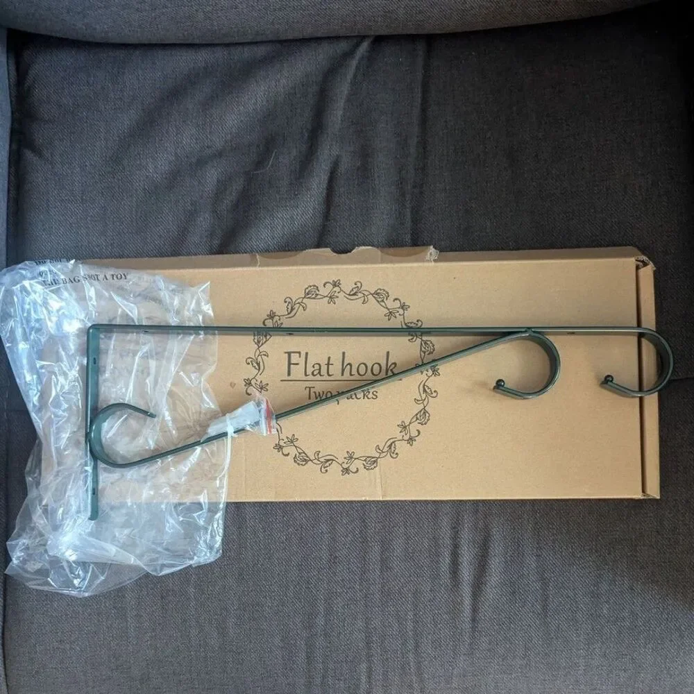 NEW 2-Pack Green Outdoor Metal Wall Bracket Plant Hangers